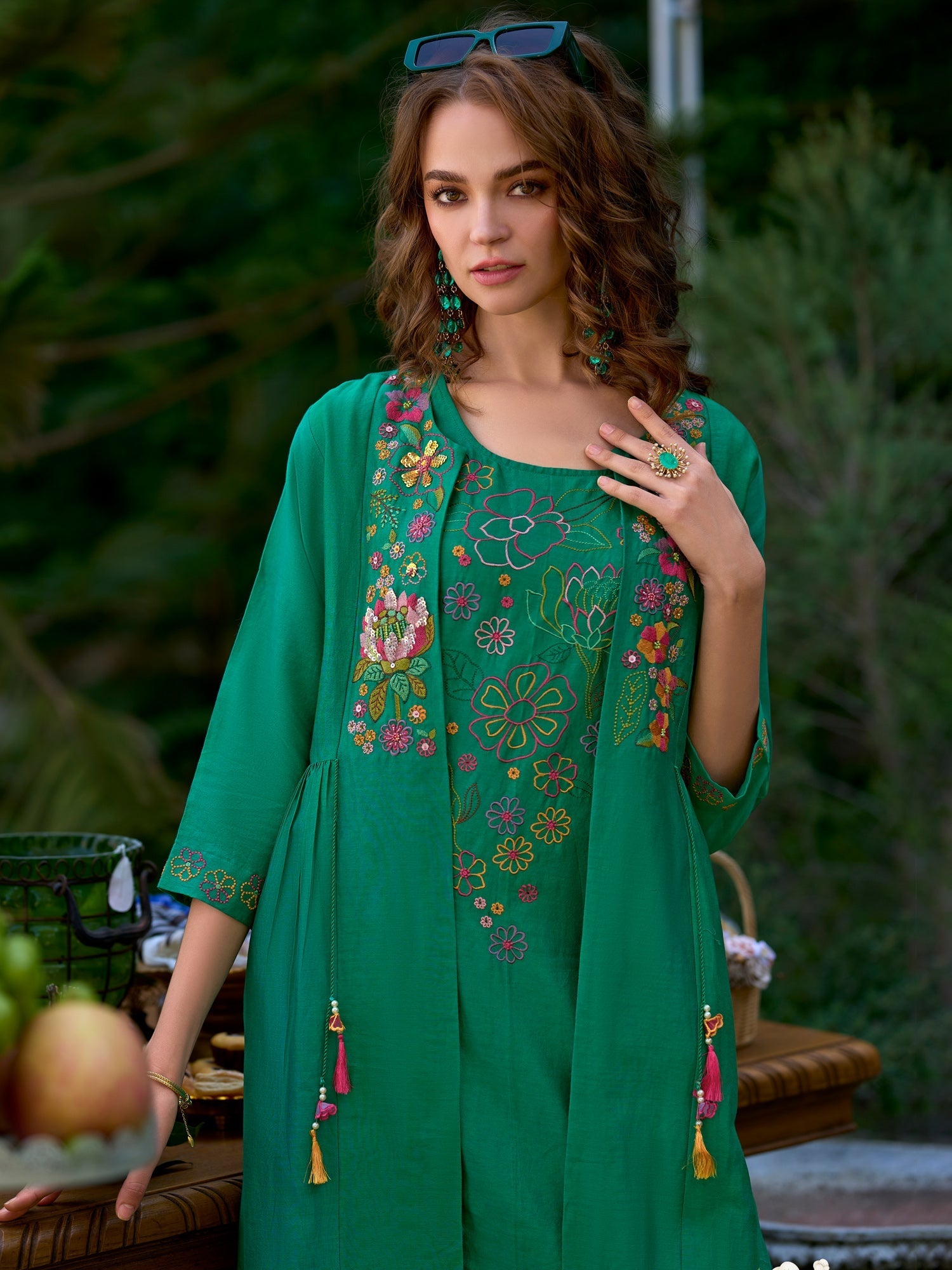 Sea Green Embroidered Straight Kurta Trousers Set2