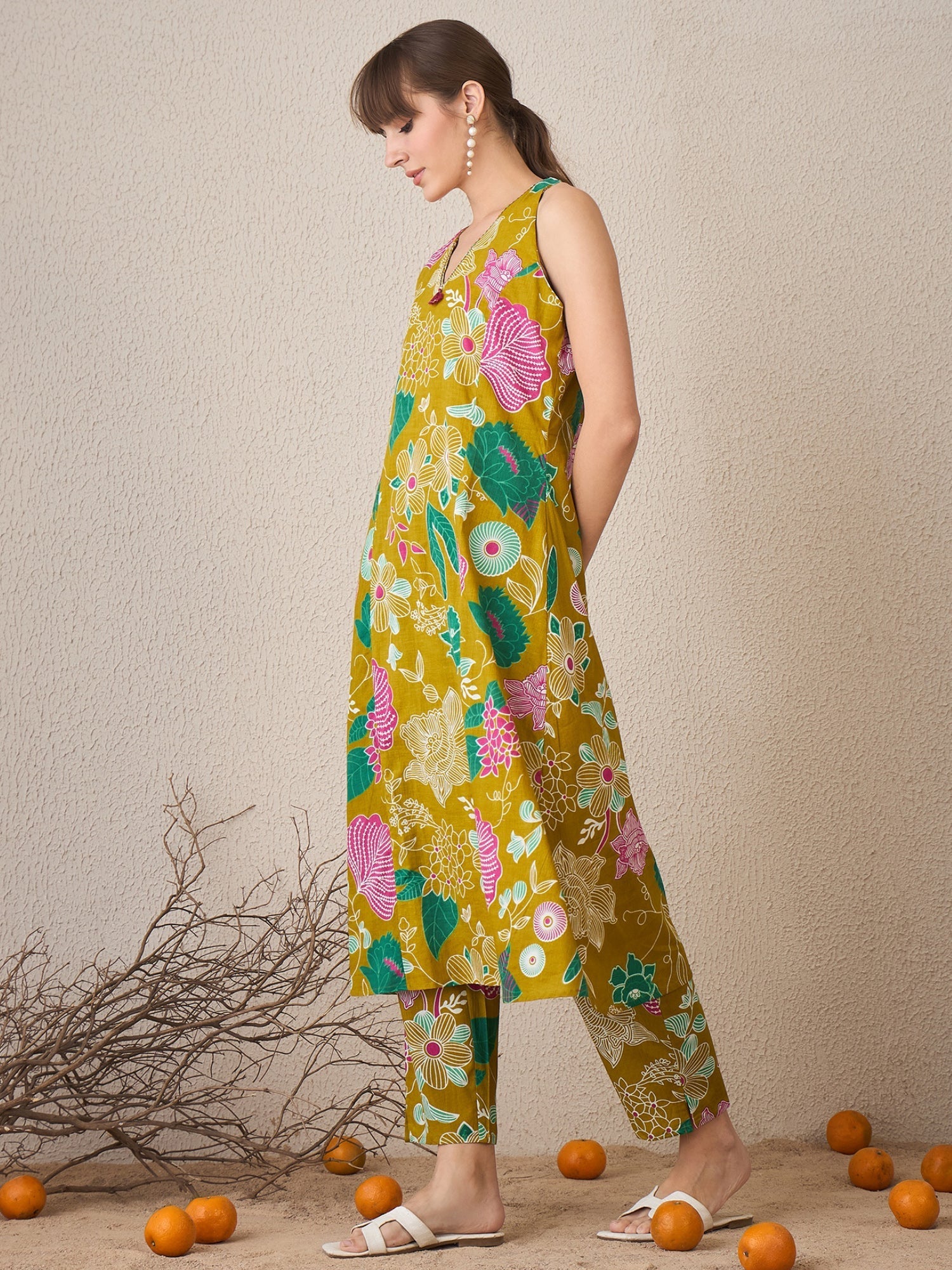 Yellow Printed A-Line Kurta Trousers Set2