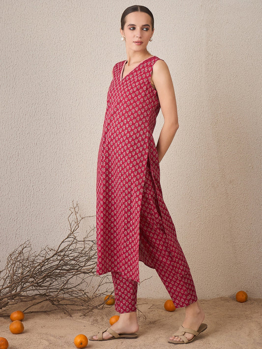 Maroon Printed Straight Kurta Trousers Set1
