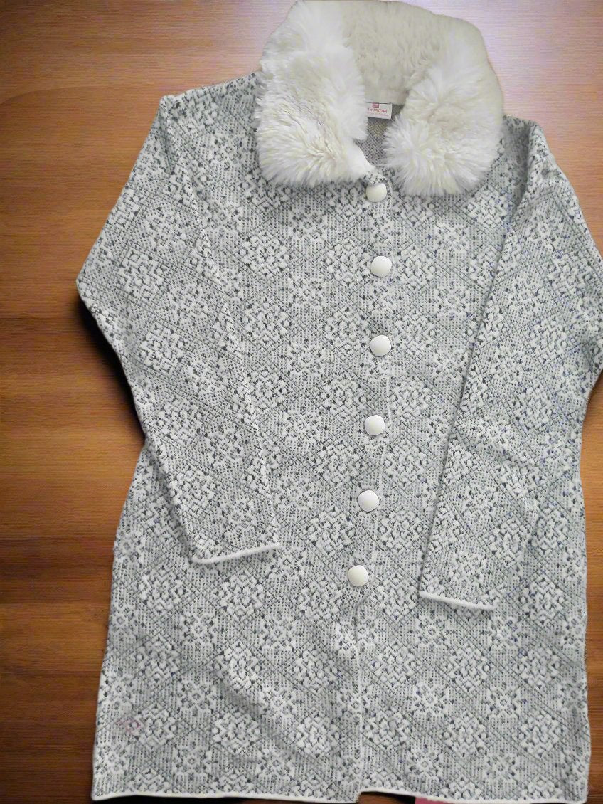 Myror woolen sweater, woolen long coat with pockets, woolen sweater near me, woolen sweater gurgaon, myror sweater