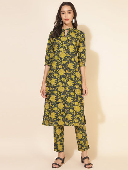 Myror Dark Green Cotton Floral Straight Summer Coord Set for Women